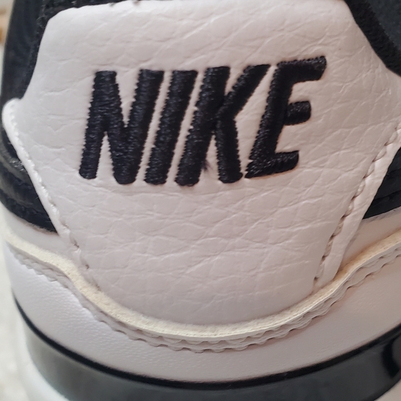 Nike Gamma Force Summit White and Black Panda Sneakers - Picture 5 of 12